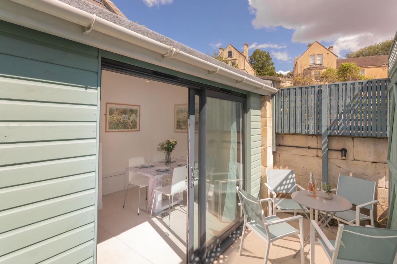 The Blue Door Apartment Bath Exterior photo