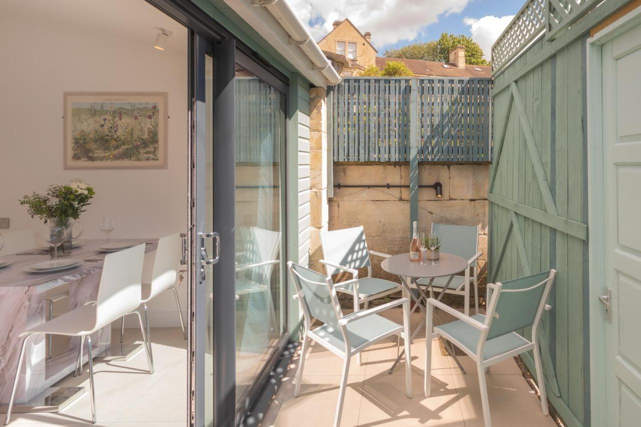 The Blue Door Apartment Bath Exterior photo